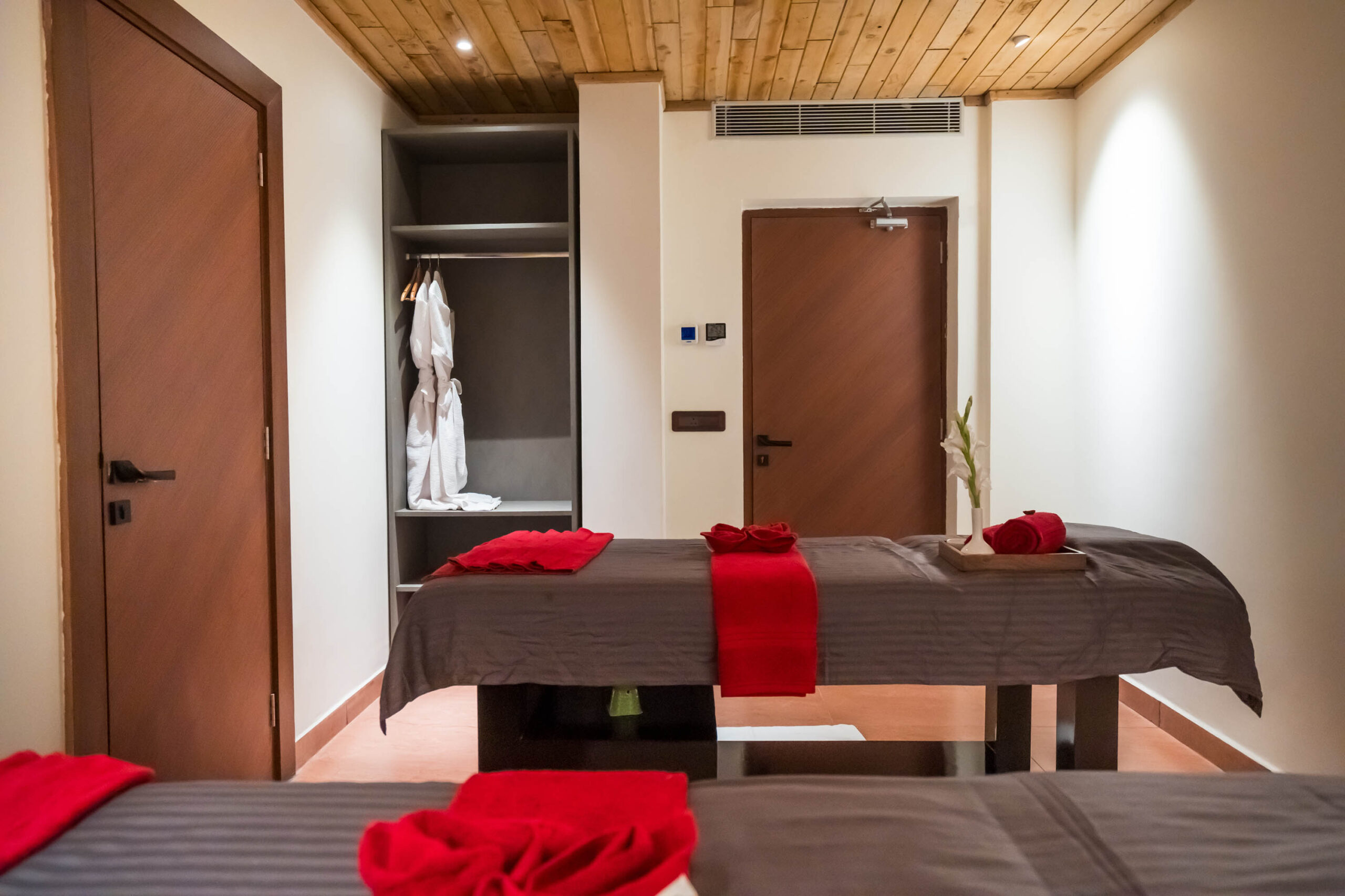 Crestorio resort hotel and spa dehradun