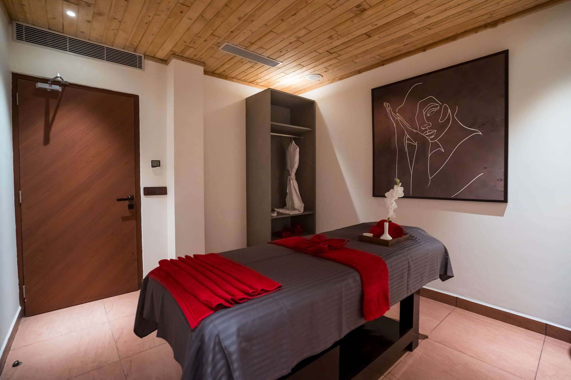 Crestorio resort hotel and spa dehradun